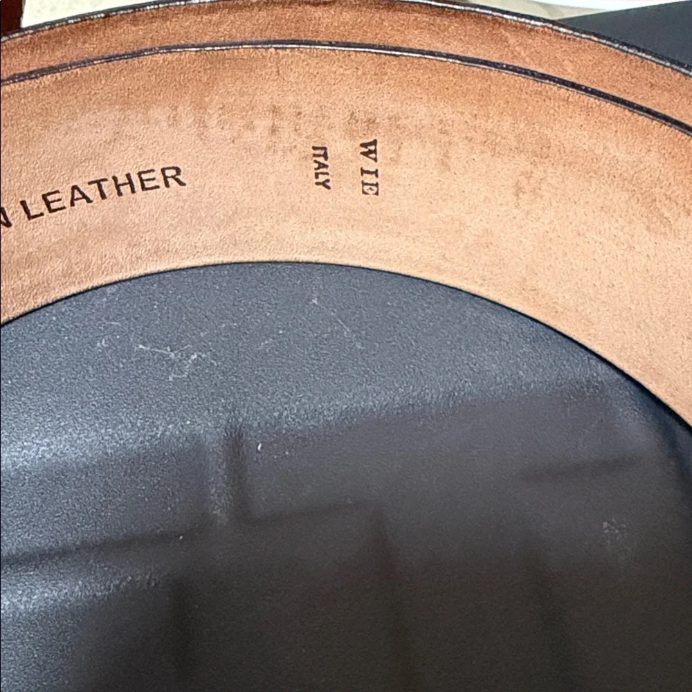 Tommy Bahama Tan Leather Crocodile Pattern Belt size 40 - Picture 4 of 6